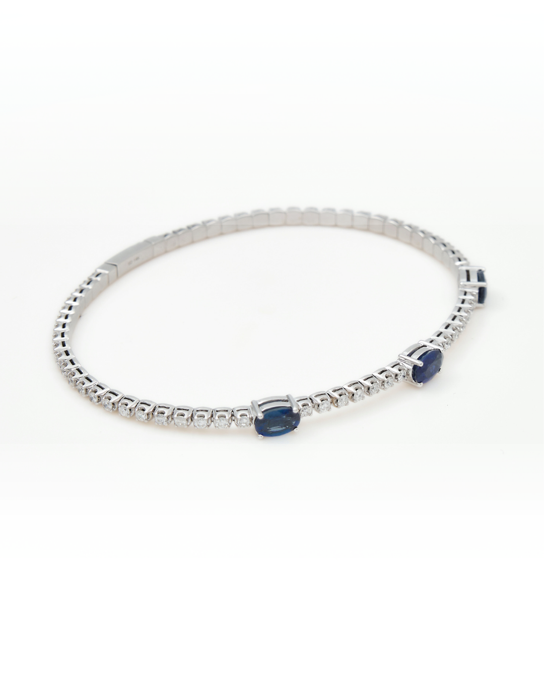14KT WHITE GOLD SAPPHIRE & DIAMOND FLEXIBLE BANGLE